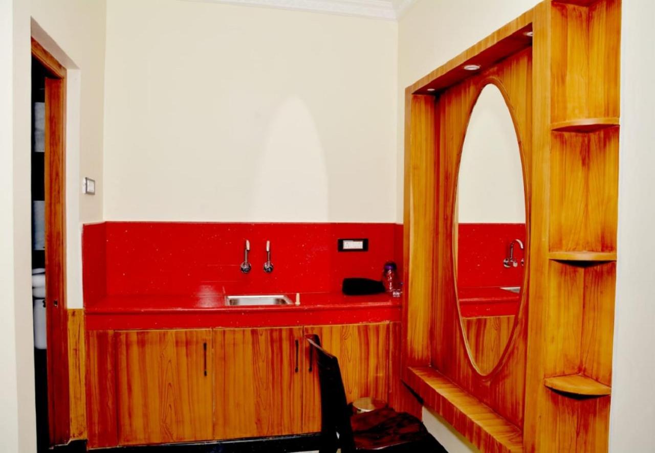 Anandha Grand Lodge Thiruchendur Exterior photo
